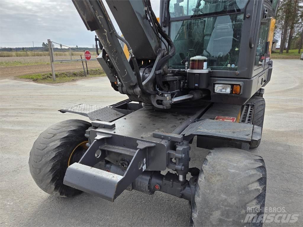 Volvo EW60E Pelle sur pneus