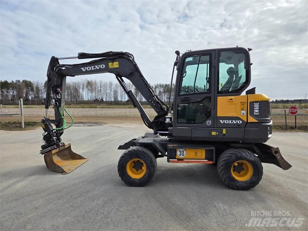 Volvo EW60E Pelle sur pneus