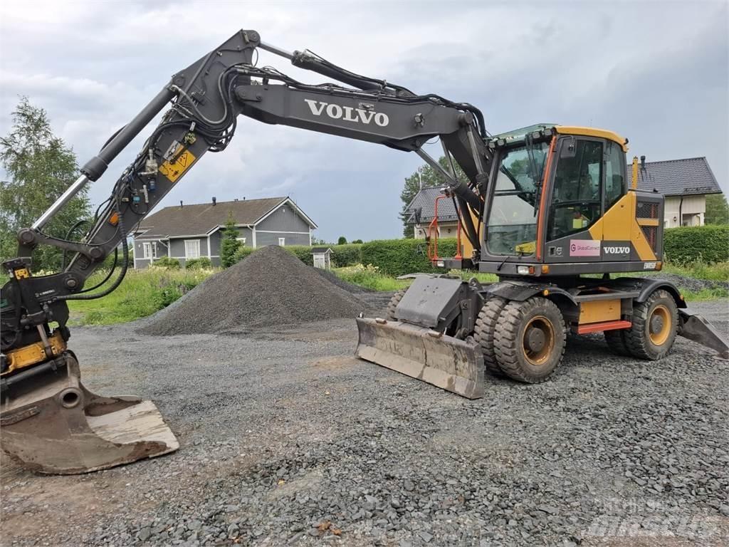Volvo EWR 150 E Pelle sur pneus