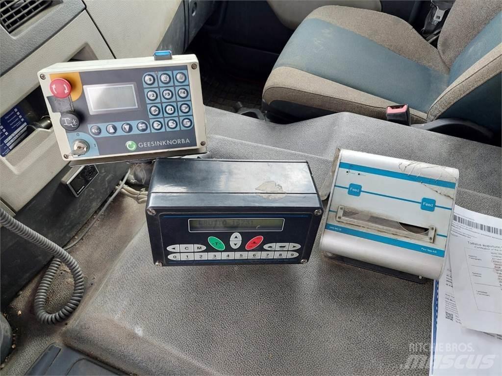 Volvo FE 320 4x2 Autre camion