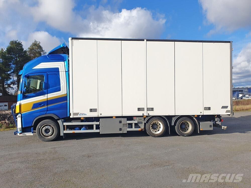 Volvo FH16 6x2 -17 Camion Fourgon