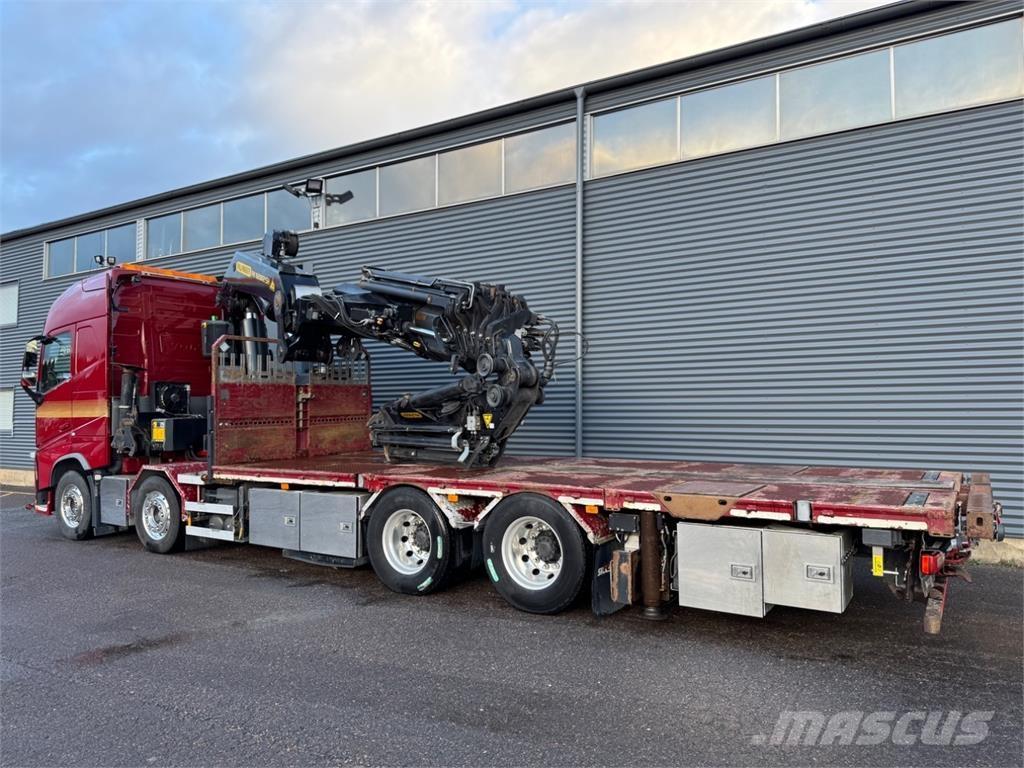Volvo FH540 8X4 Camion plateau ridelle avec grue
