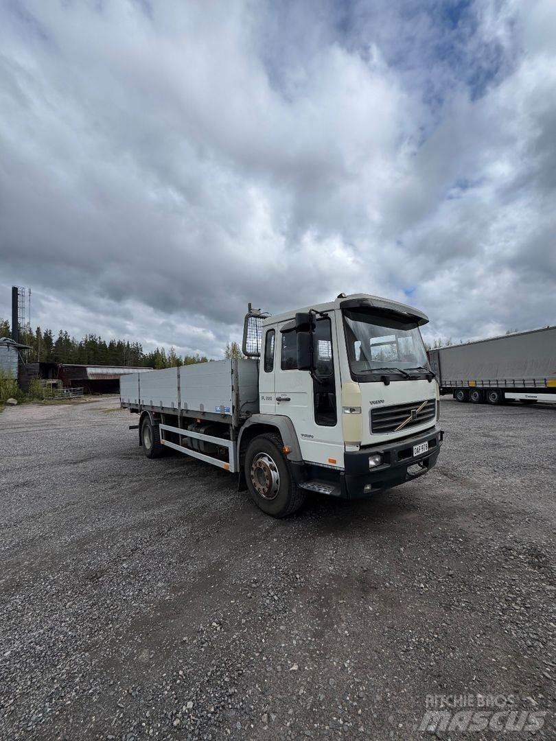 Volvo FL6 Camion plateau