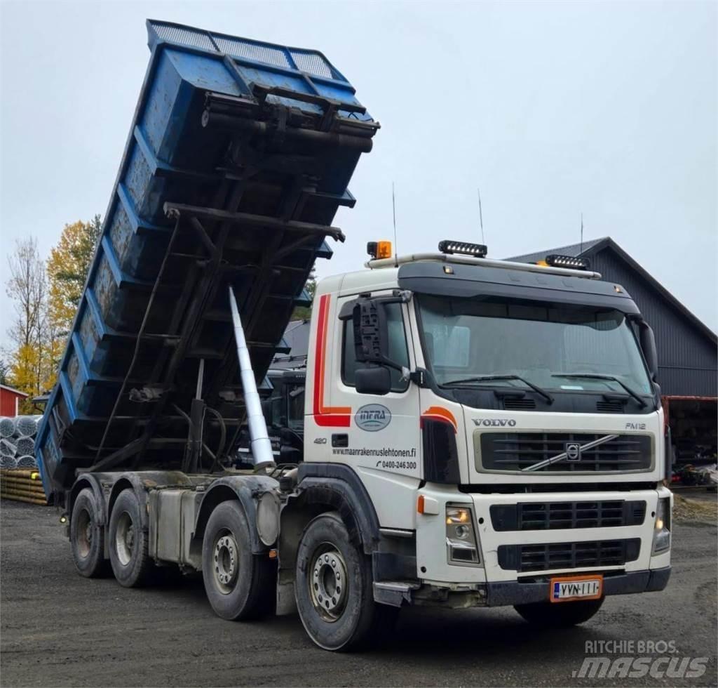 Volvo FM12 8X4 Camion ampliroll
