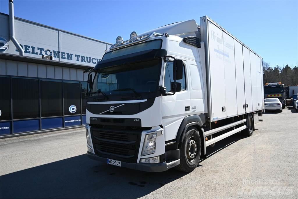 Volvo FM420 4x2 Camion Fourgon