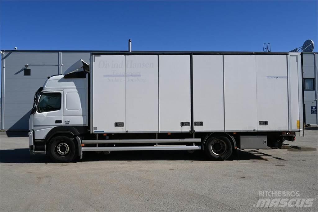 Volvo FM420 4x2 Camion Fourgon