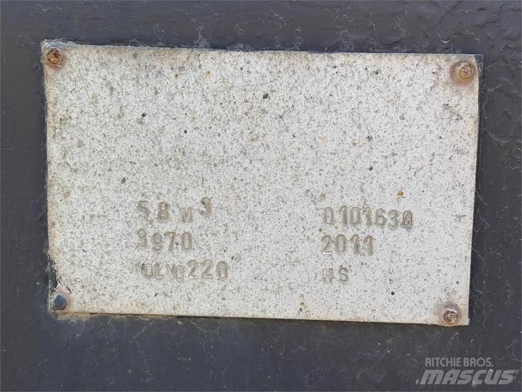 Volvo L 220 F Chargeuse sur pneus
