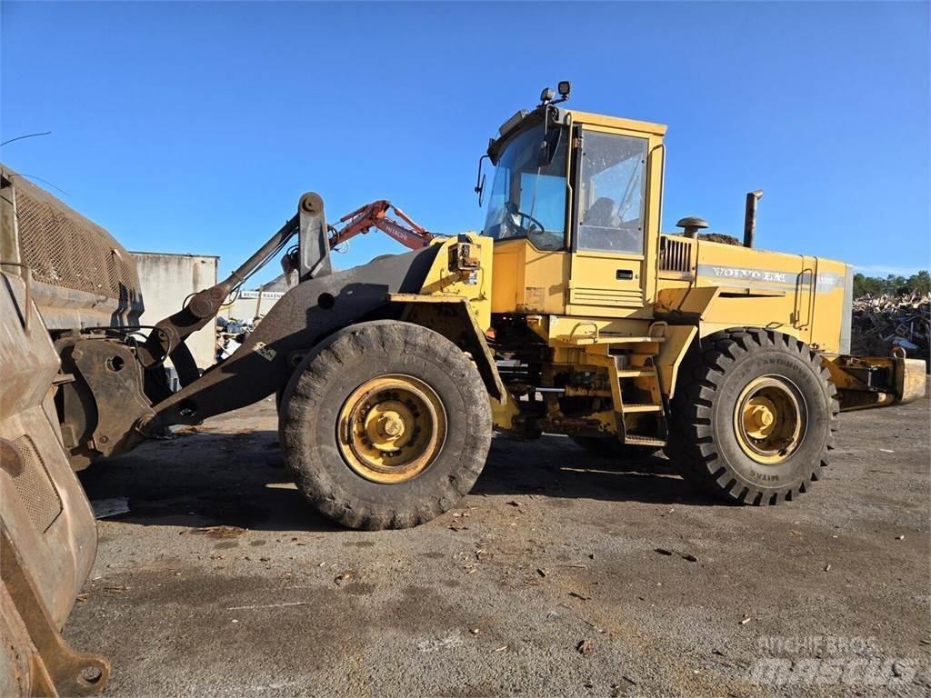 Volvo L120C Chargeuse sur pneus