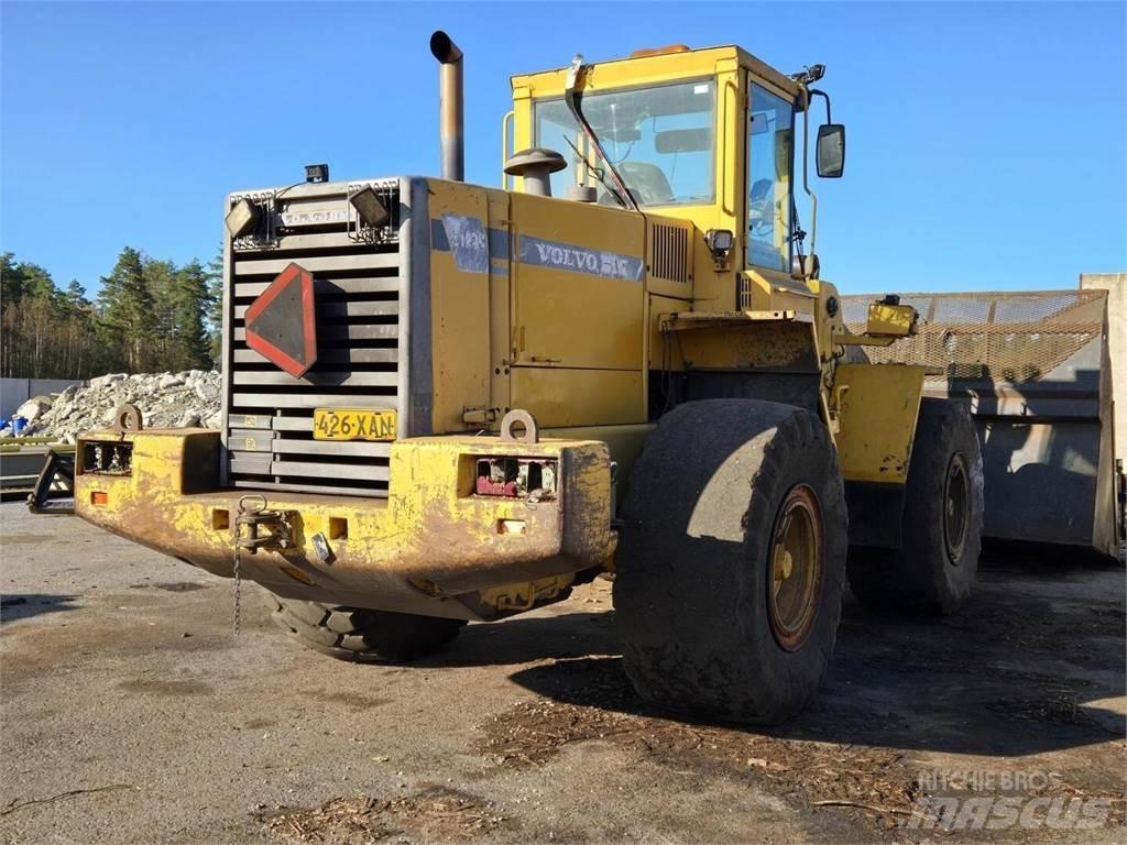 Volvo L120C Chargeuse sur pneus