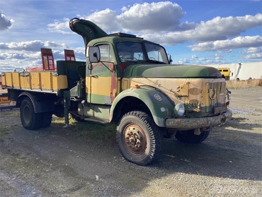 Volvo N 86 Camion plateau