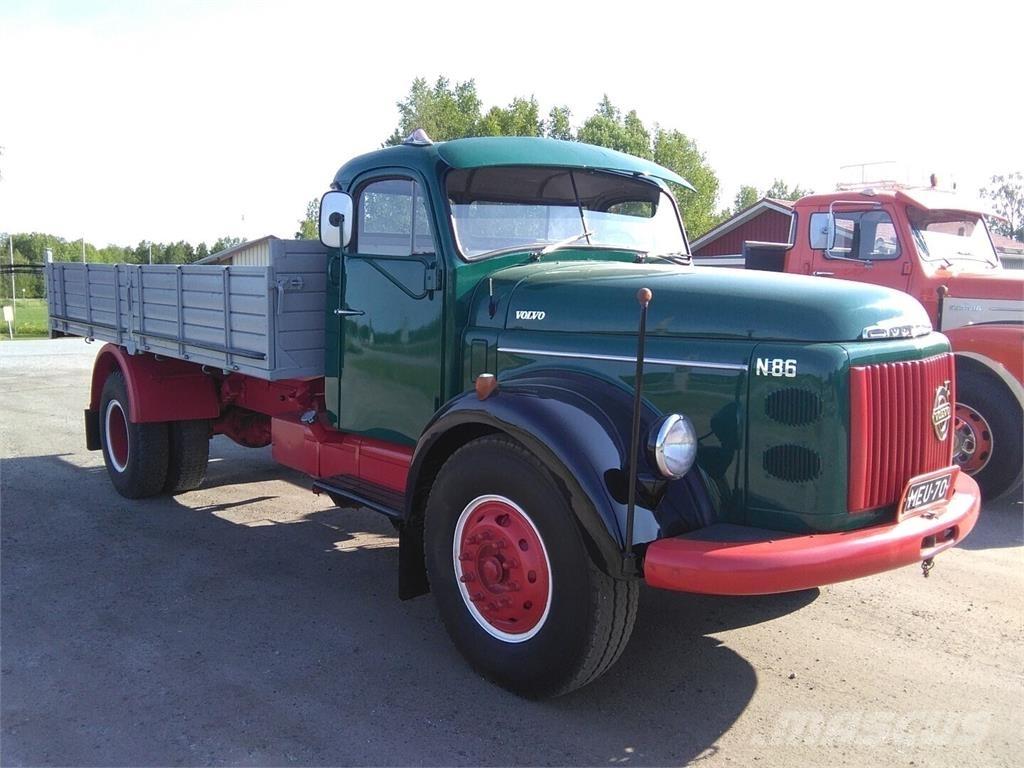 Volvo N 86 Camion plateau