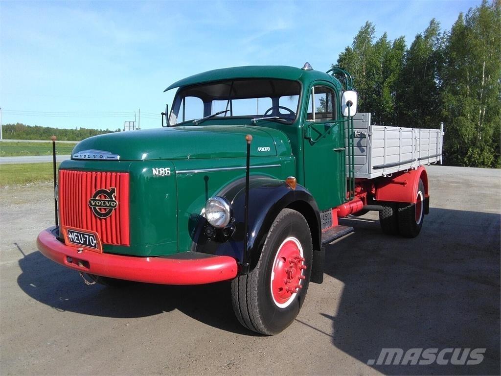 Volvo N 86 Camion plateau