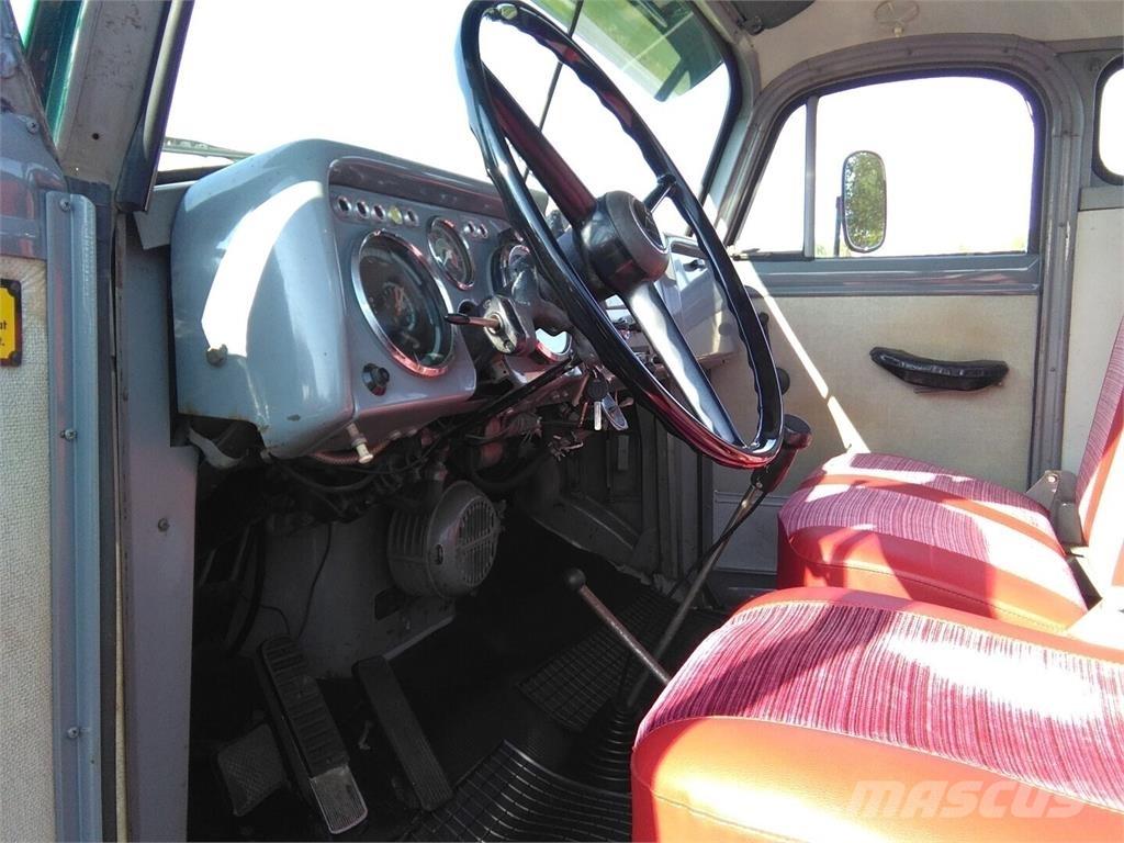 Volvo N 86 Camion plateau