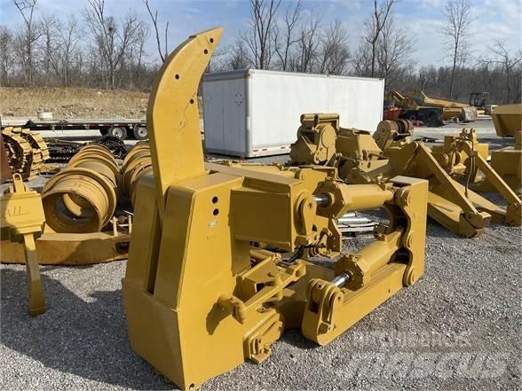 CAT D8 Scarificateur