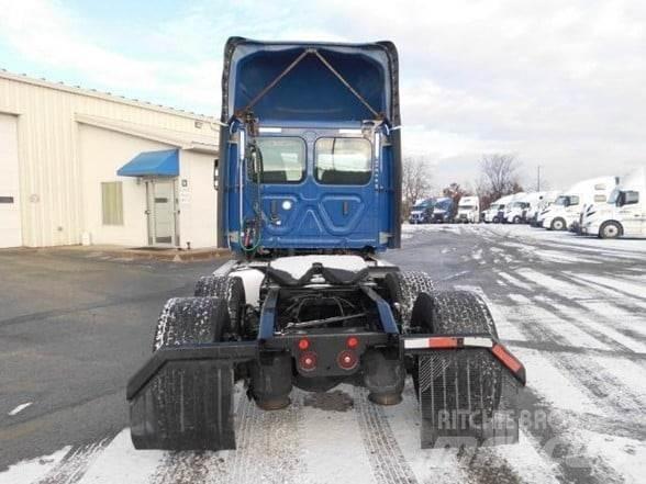 Freightliner CASCADIA 116 Tracteur routier