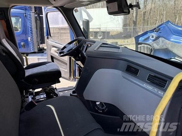 Freightliner CASCADIA 116 Tracteur routier