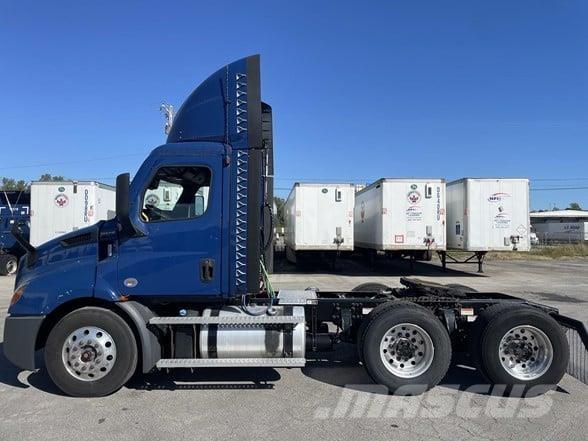 Freightliner CASCADIA 116 Tracteur routier