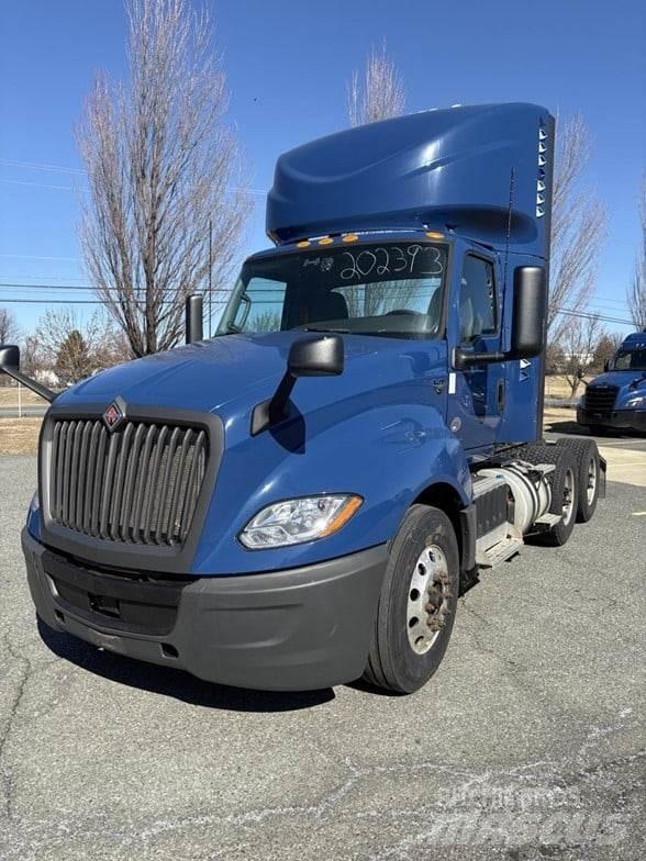 International LT Tracteur routier