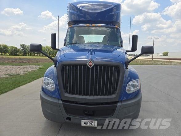 International LT Tracteur routier