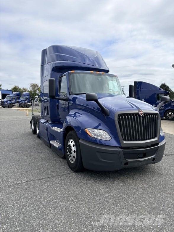 International LT Tracteur routier