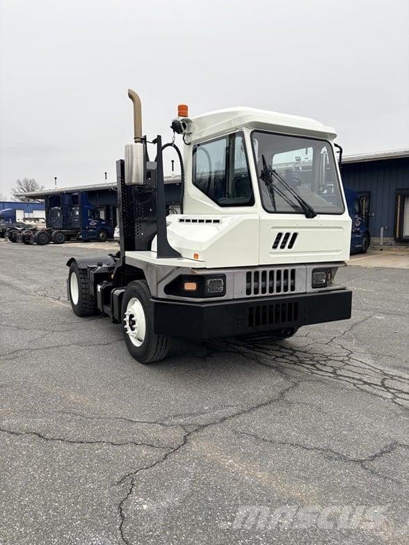 Kalmar OTTAWA 4X2 OFF-ROAD Tracteur de manœuvre