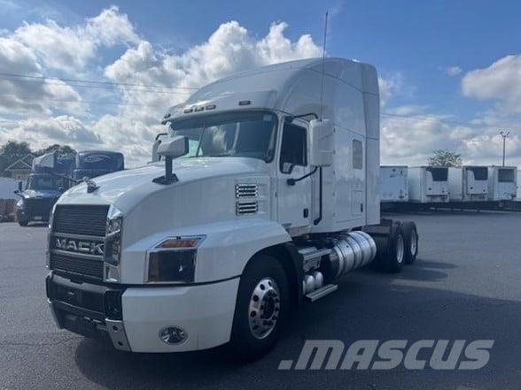 Mack ANTHEM 64T Tracteur routier