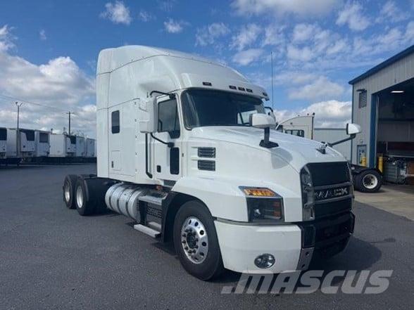 Mack ANTHEM 64T Tracteur routier