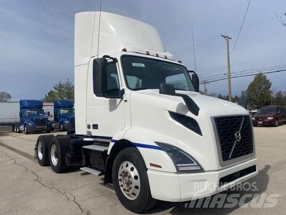 Volvo VNL64T300 Tracteur routier