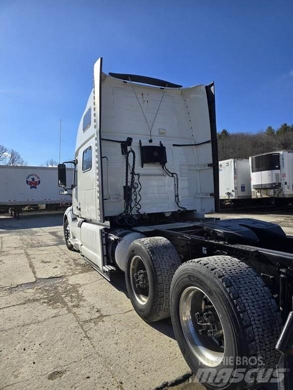 Volvo VNL64T860 Tracteur routier