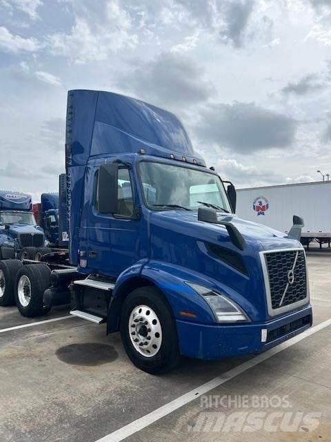 Volvo VNR64T300 Tracteur routier