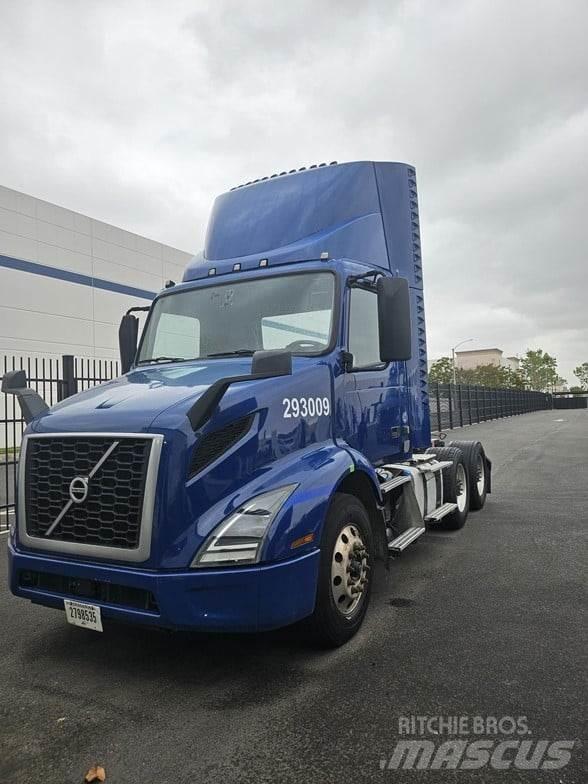 Volvo VNR64T300 Tracteur routier