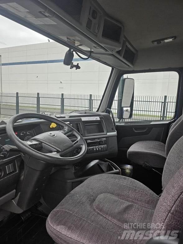 Volvo VNR64T300 Tracteur routier