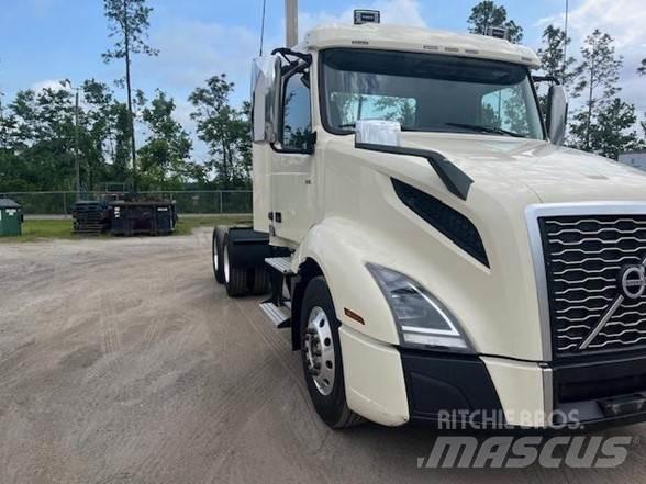 Volvo VNR64T300 Tracteur routier