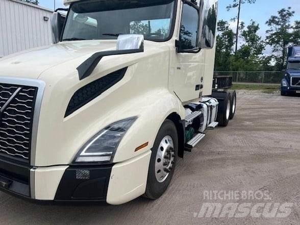 Volvo VNR64T300 Tracteur routier