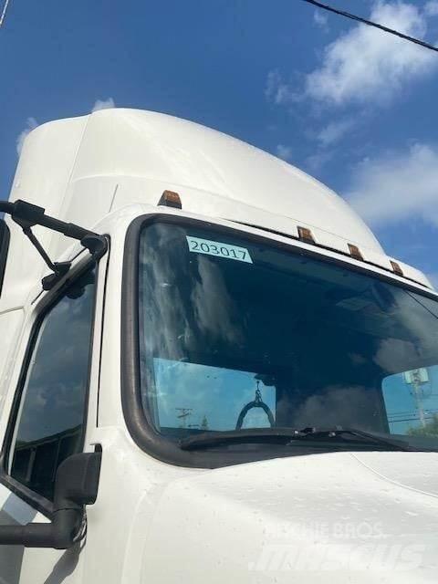 Volvo VNR64T300 Tracteur routier