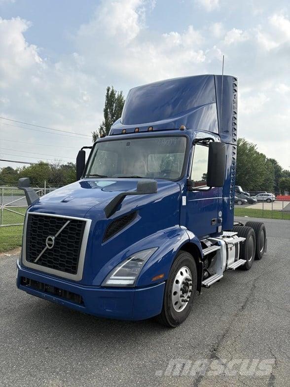 Volvo VNR64T300 Tracteur routier