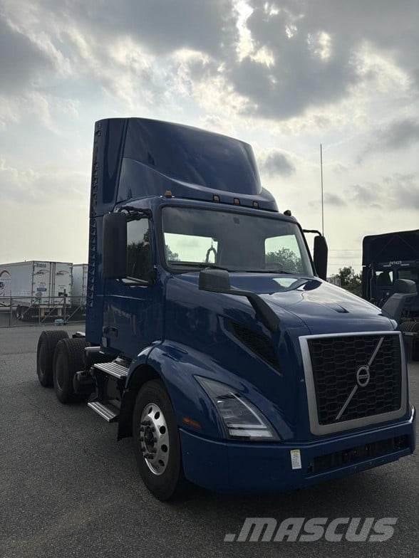 Volvo VNR64T300 Tracteur routier