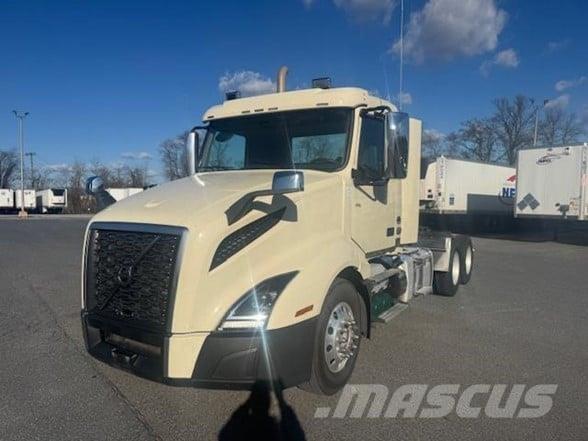 Volvo VNR64T300 Tracteur routier