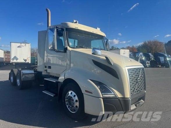 Volvo VNR64T300 Tracteur routier