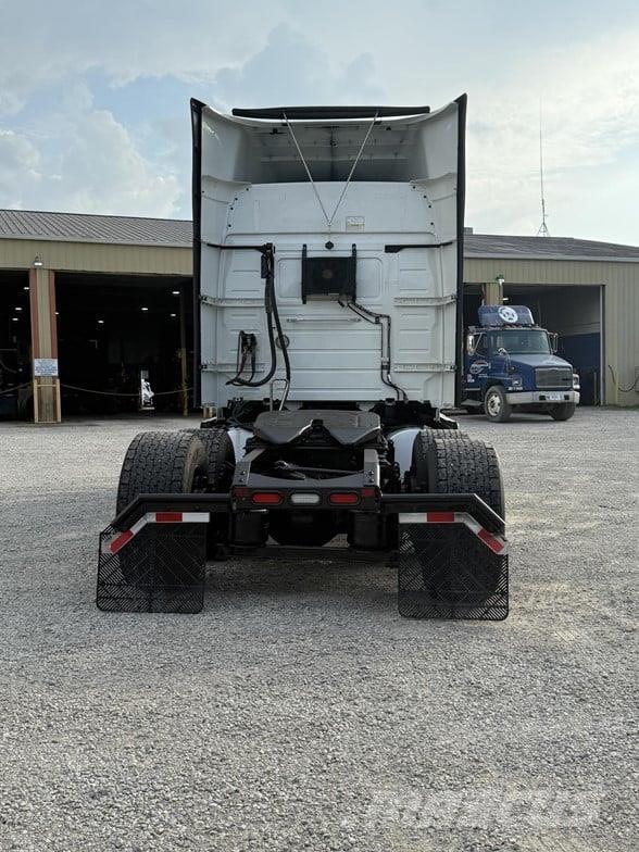 Volvo VNR64T640 Tracteur routier