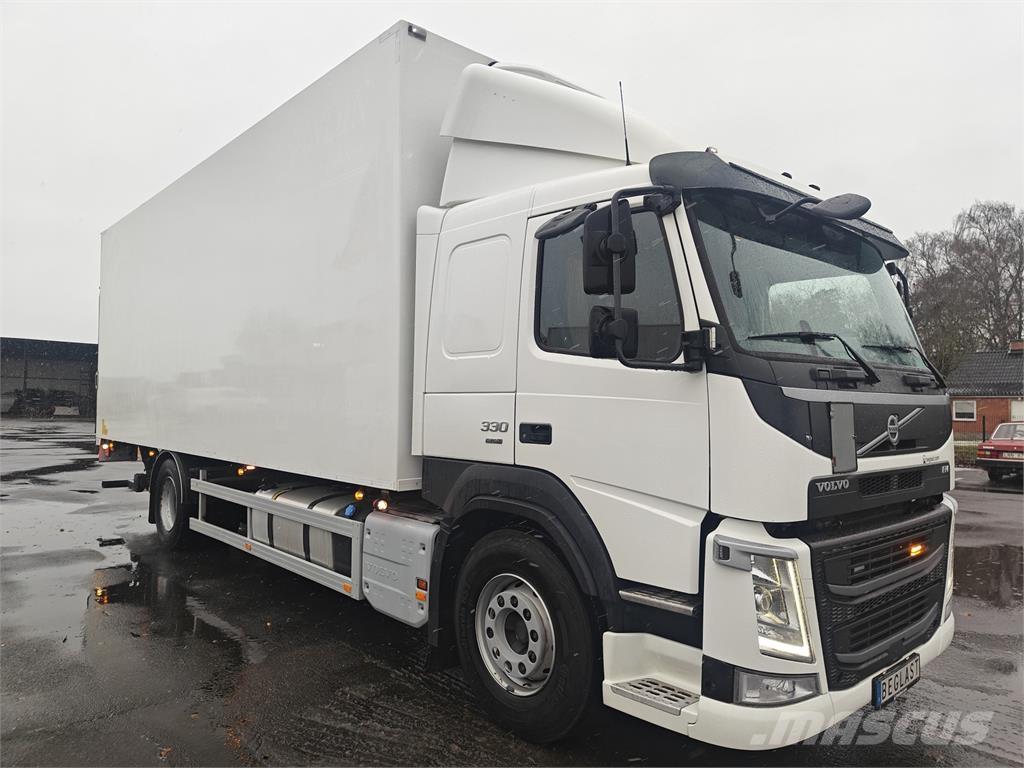 Volvo FM330 Camion Fourgon