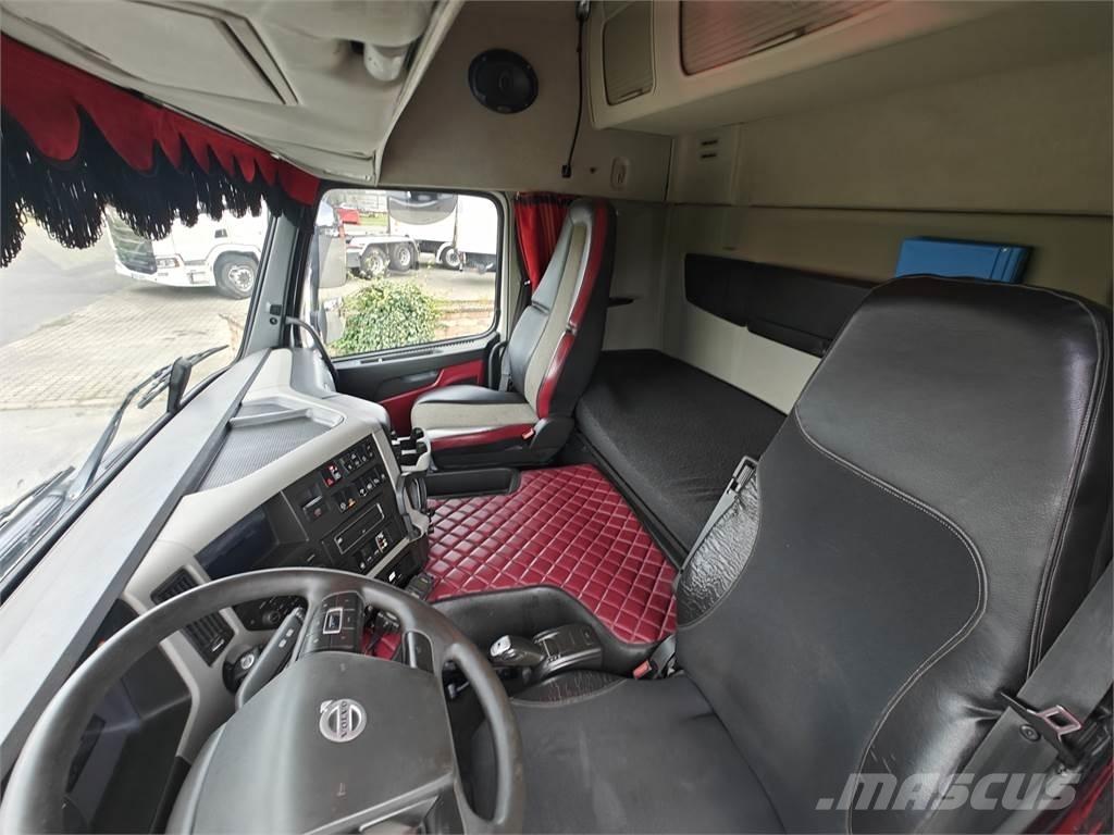 Volvo FM460 Camion ampliroll