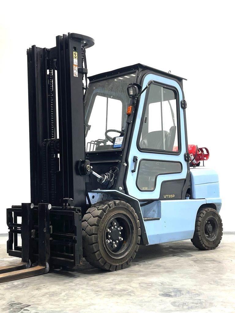 Hyster UT35P Chariots GPL