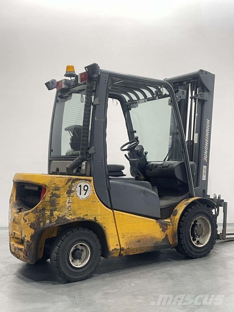 Jungheinrich DFG 430 Chariots diesel