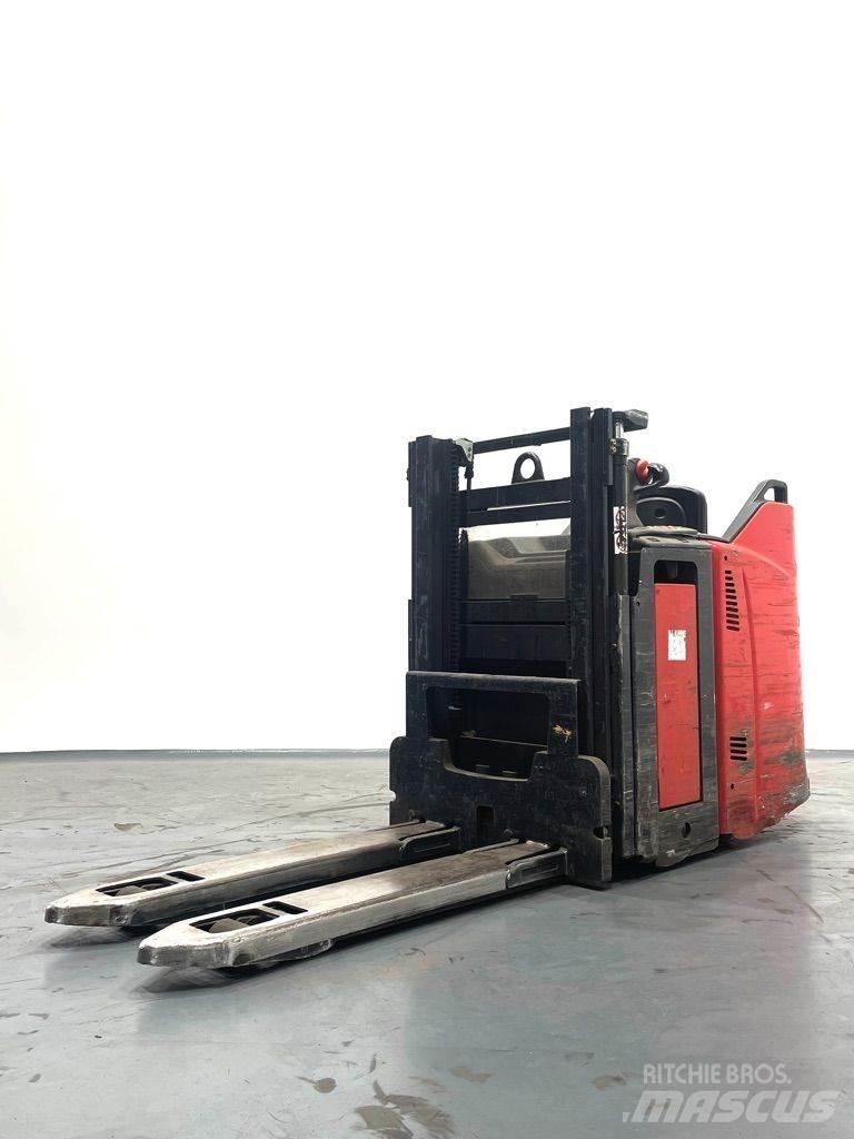 Linde D12HPSP-133 Gerbeur accompagnant