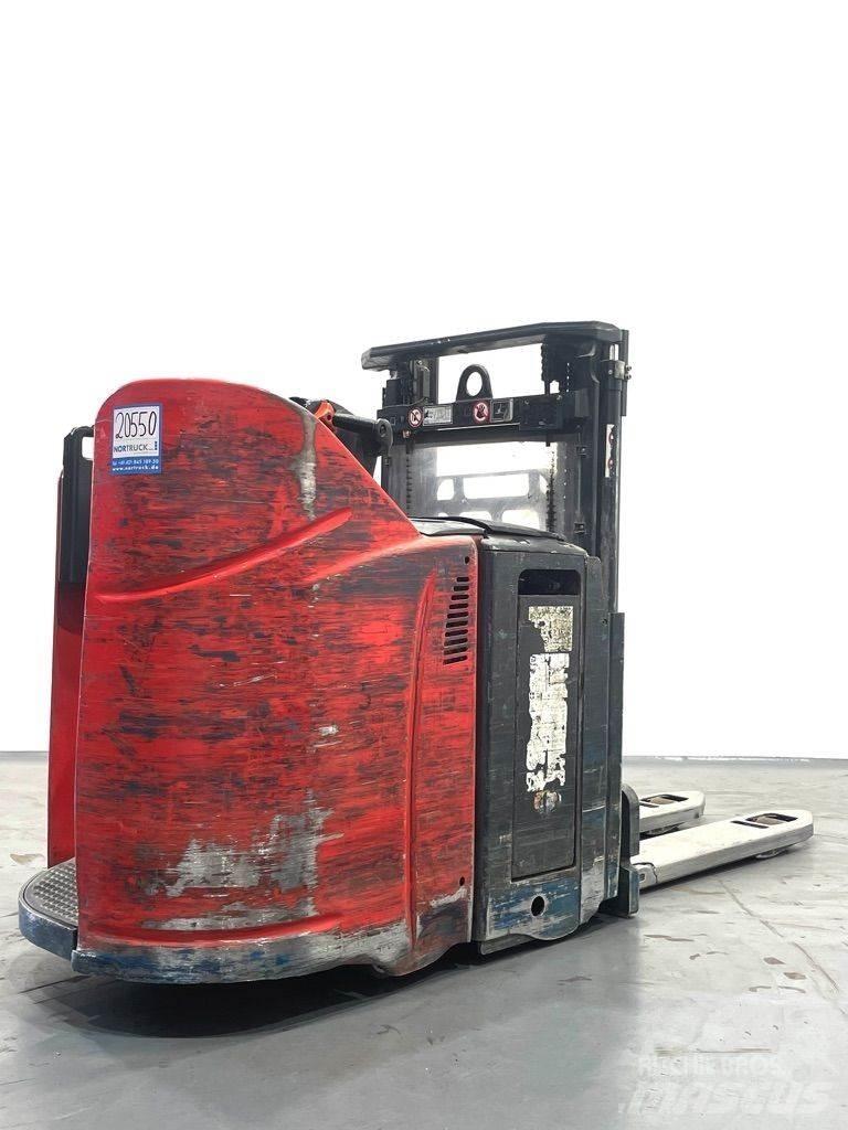 Linde D12HPSP-133 Gerbeur accompagnant
