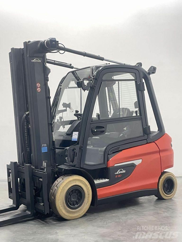 Linde E30L-01-1252 Chariots élévateurs électriques