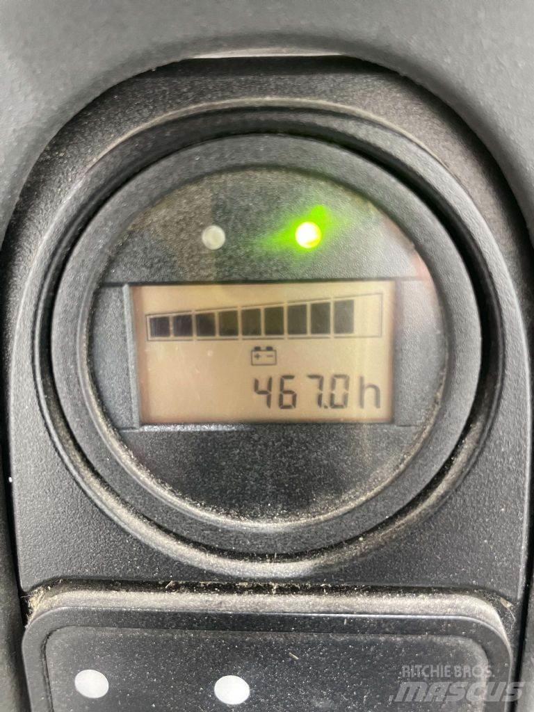 Linde L10B-1172 Gerbeur accompagnant
