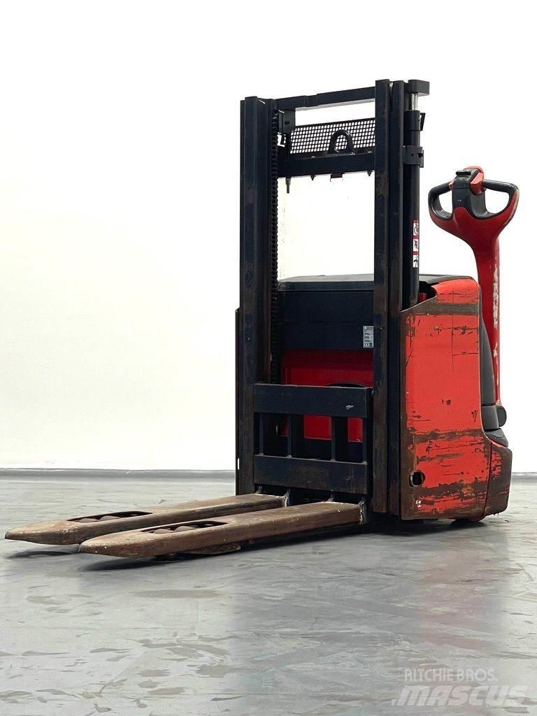 Linde L12i-1172 Gerbeur accompagnant