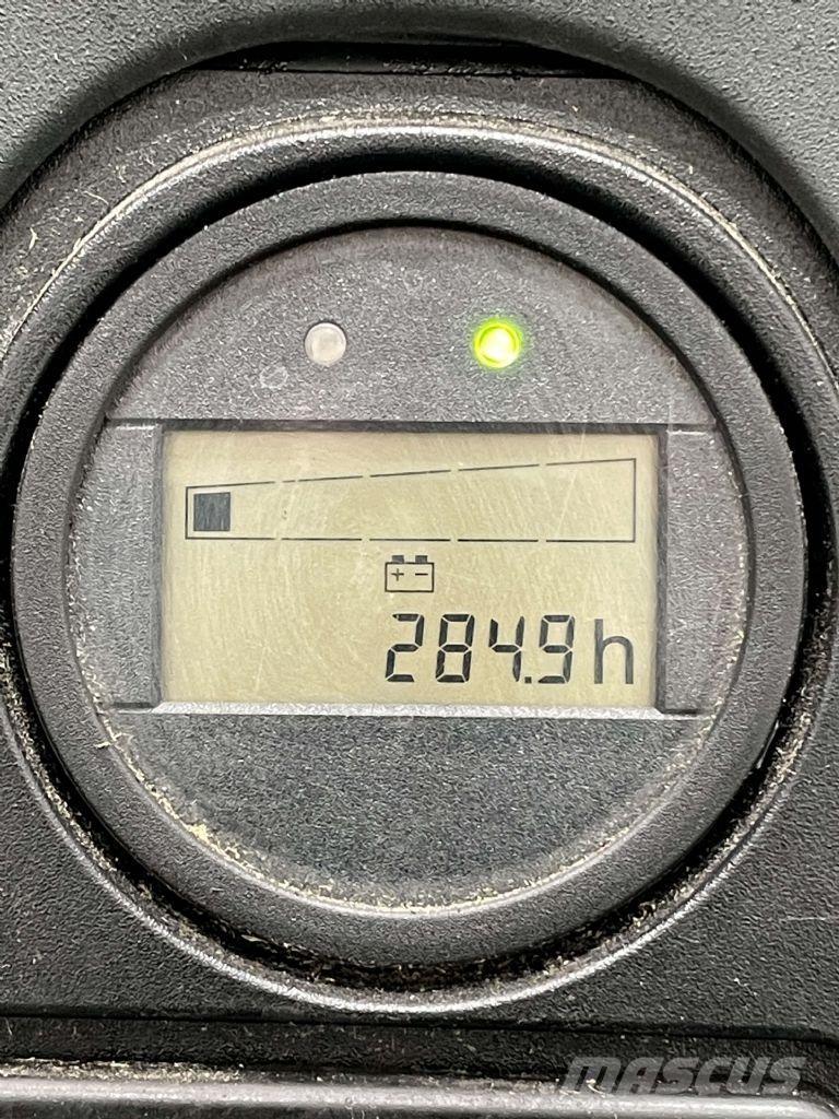 Linde L12i-1172 Gerbeur accompagnant